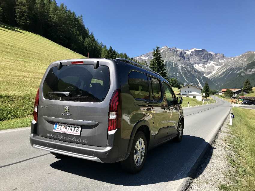 Obernberger See Anfahrt -mit dem Auto durch das schöne Obernbergtal zum See