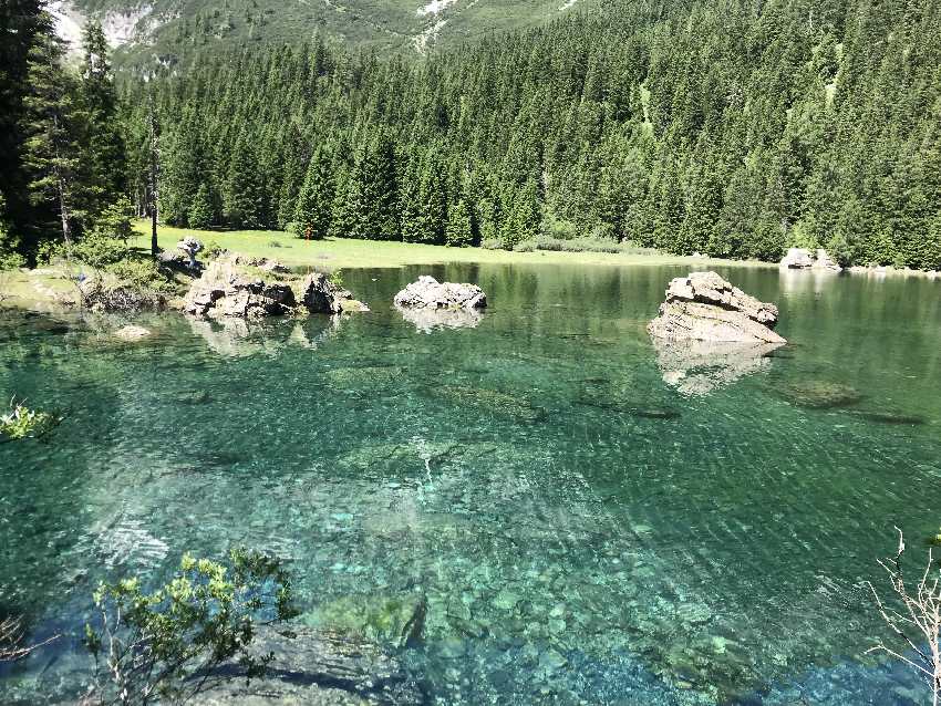 Glasklar und kalt - die Obernberger See Wassertemperatur