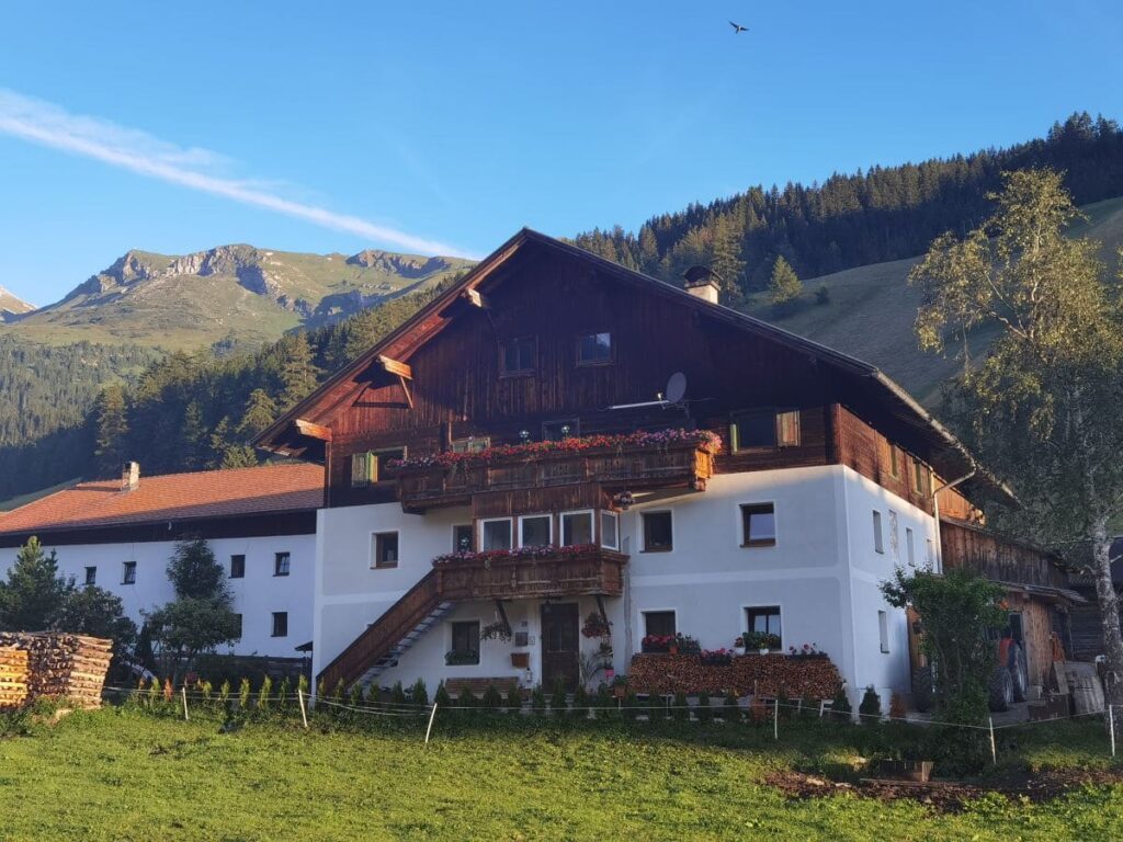 Obernberg am Brenner - Dorfidylle in Tirol