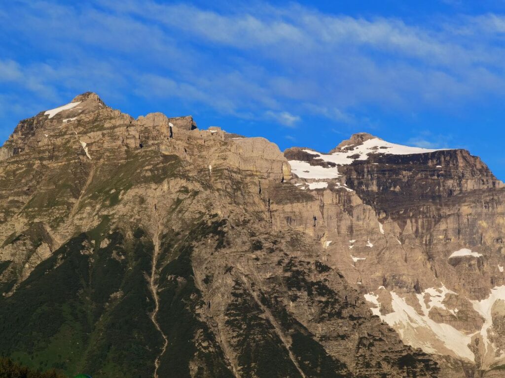 Tribulaun Gipfel von Obernberg am Brenner gesehen