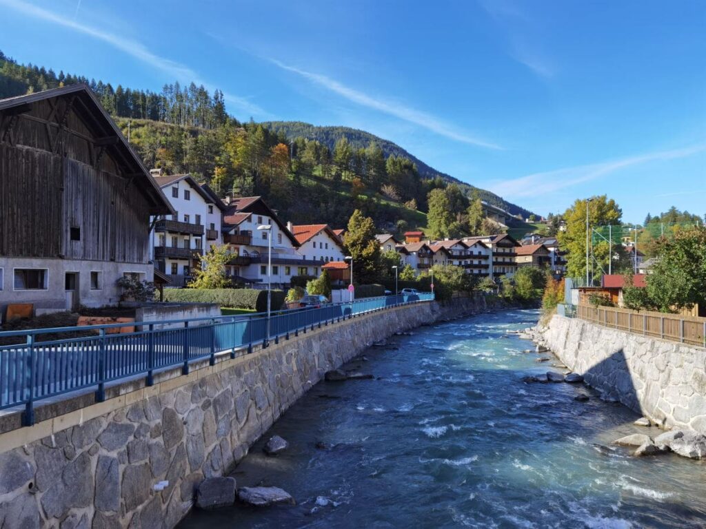 Matrei am Brenner mit der Sill