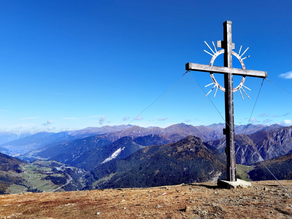 Ausblickskanzel im Obernbergtal - der Sattelberg