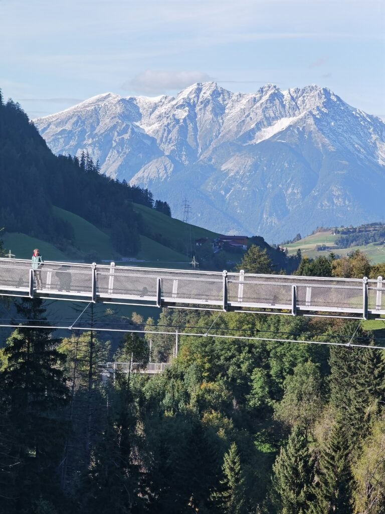 150 Meter lange Hängebrücke Schloss Matrei Trautson