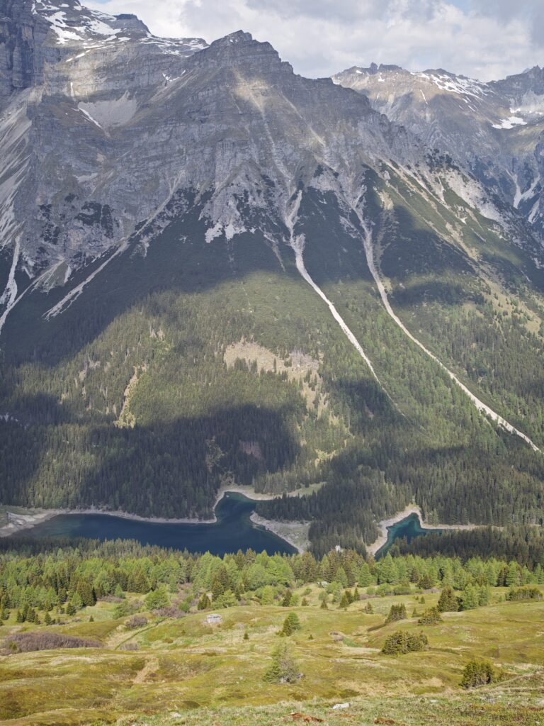 Für mich der beste Obernberger See Aussichtspunkt - am Gipfel der Allerleigrubenspitze